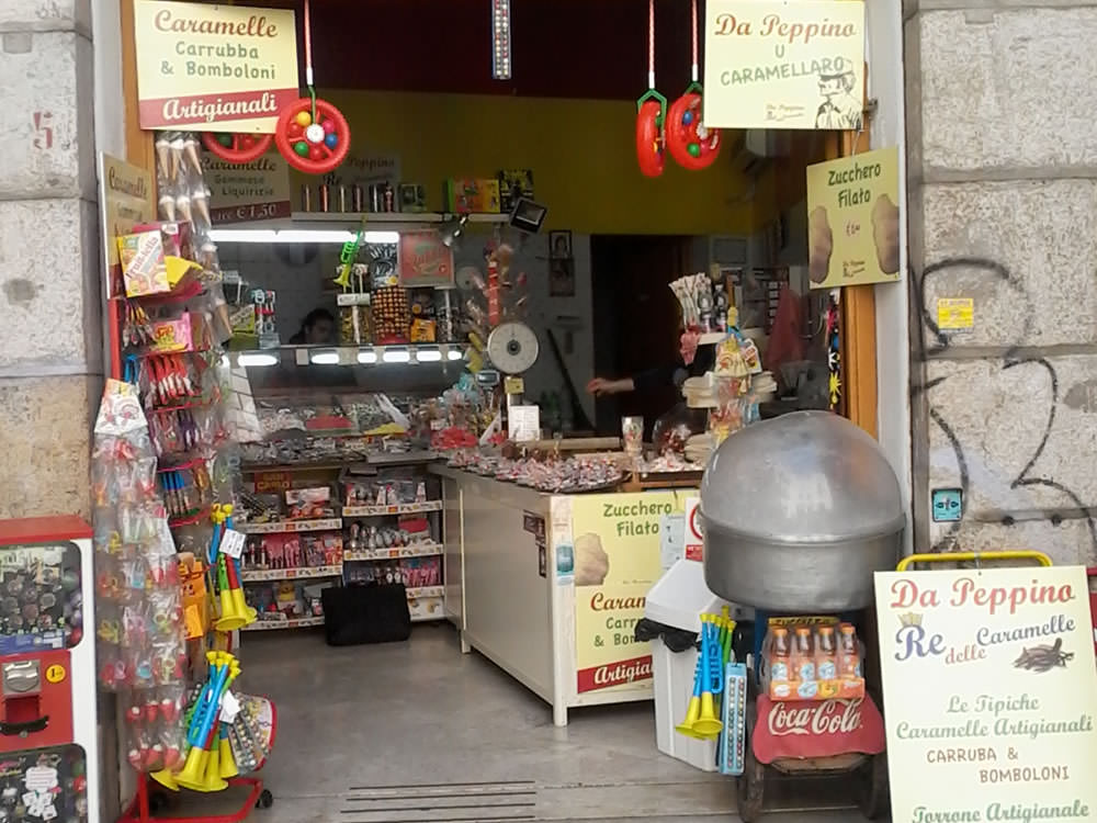 Negozio di caramelle Peppino a Trapani